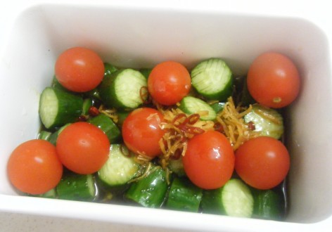 きゅうりとプチトマトの中華風マリネ