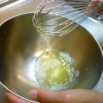 卵白のこしを切る