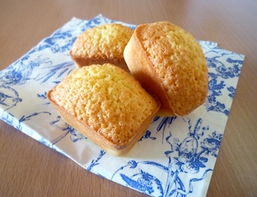 オレンジのプチガトー