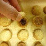 チョコレートを挟む