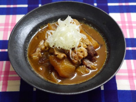 牛すじと大根の味噌煮込み