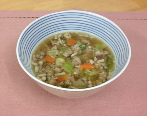 キャベツと豚ひき肉のスープ