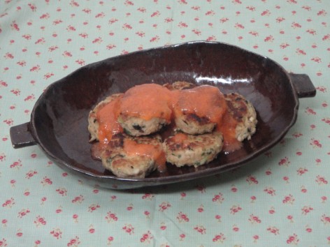 豆バーグ～にんじんあんかけ