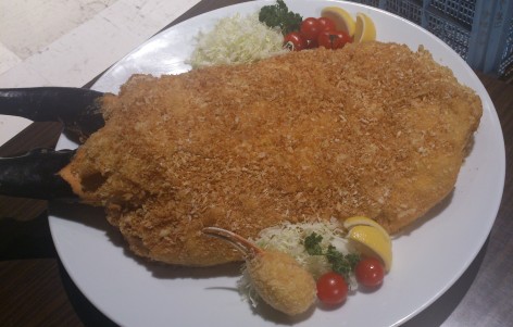 巨大カニクリームコロッケ
