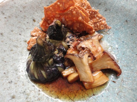 茶せん茄子～揚げ湯葉とエリンギを添えて